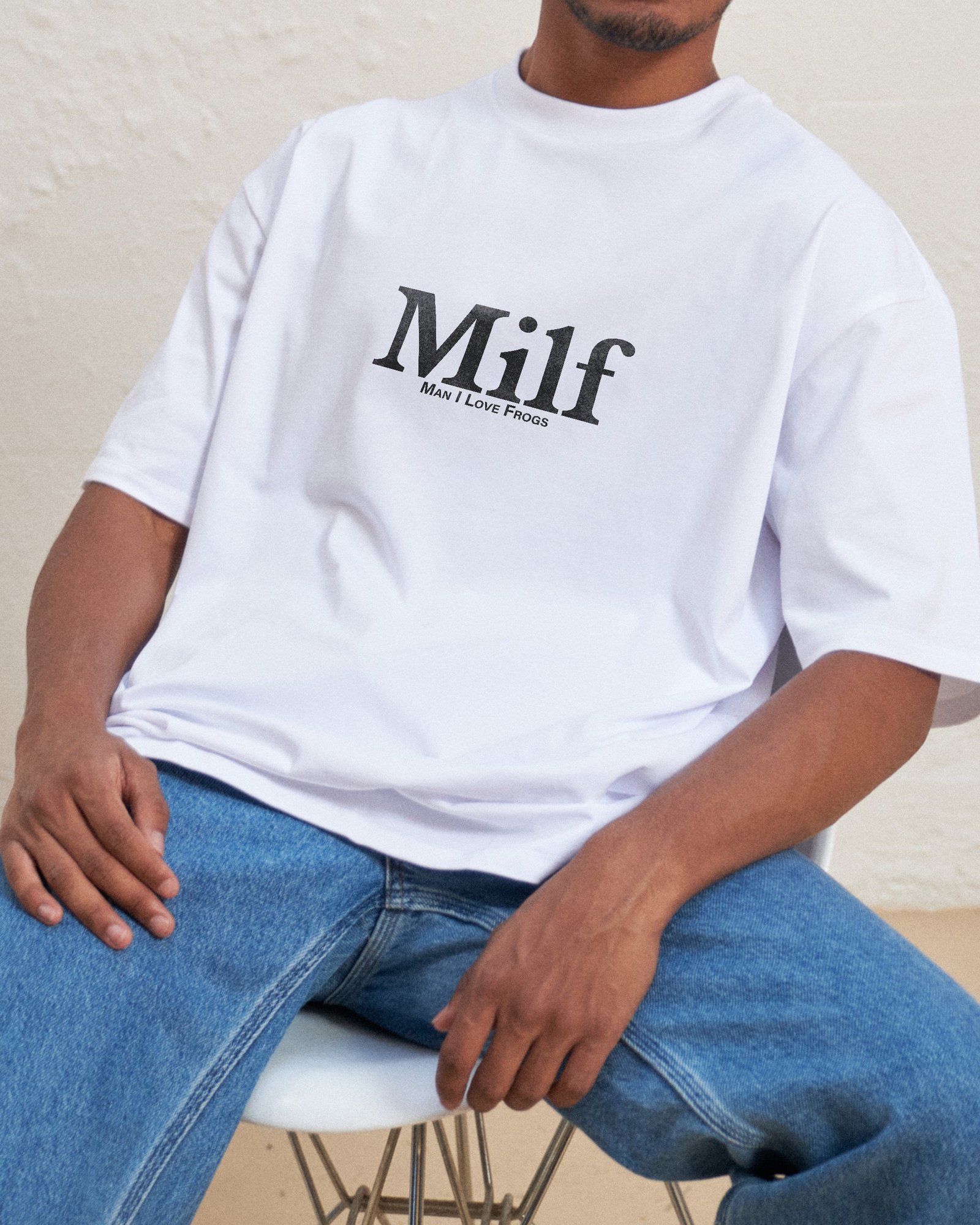 Alternative view of Man I Love Frogs Front and Back Oversized Tee